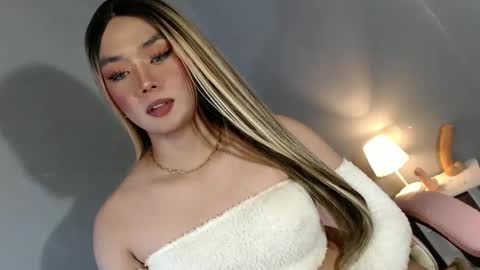 lovers moon22 online show from 01.20.25