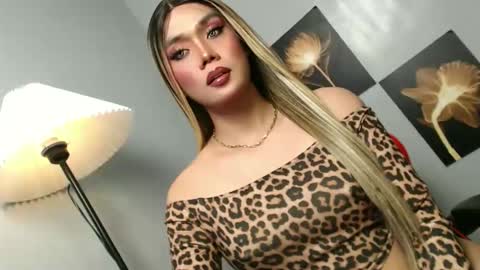 lovers moon22 online show from 12.01.25