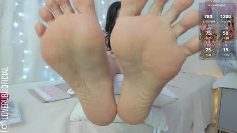 Snapshot of loverubii chatting on 12.22.24 loverubii online show from 12.22.24
