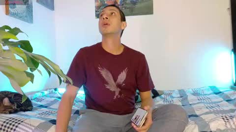 Snapshot of loveskingdom chatting on 11.21.25 LovesKingdom online show from 11.21.25