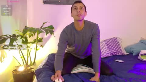 Snapshot of loveskingdom chatting on 11.28.25 LovesKingdom online show from 11.28.25