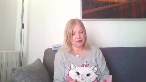 Marlyn online show from 01.30.25