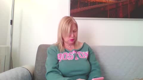 Marlyn online show from 11.29.25