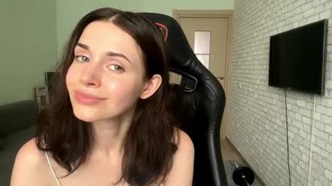 Isabella online show from 07.26.26