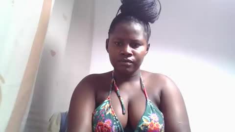 lovie_paula online show from 09.28.25