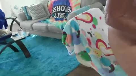 Snapshot of lovingcouple1969 chatting on 01.17.26 lovingcouple1969 online show from 01.17.26