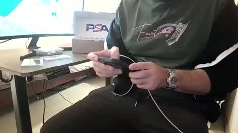LoveDadBod online show from 01.10.26