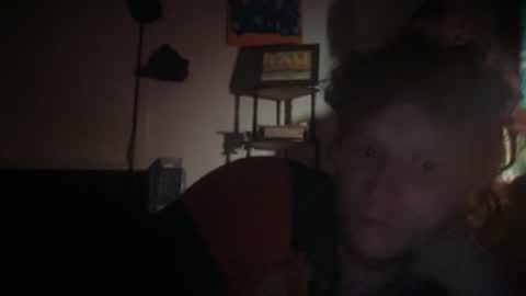 Snapshot of lowkey42011 chatting on 12.01.25 lowkey42011 online show from 12.01.25