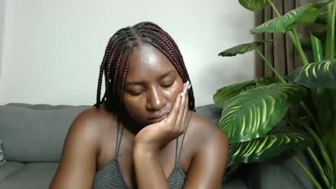 loyalcutie online show from 01.12.25