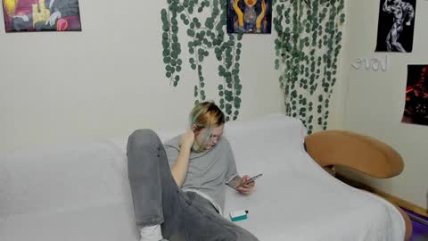 Snapshot of loyasteve chatting on 01.14.25 VECTORSTEVEPVT IS OPEN online show from 01.14.25