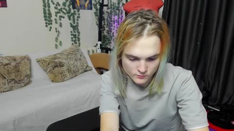 Snapshot of loyasteve chatting on 01.18.25 VECTORSTEVEPVT IS OPEN online show from 01.18.25