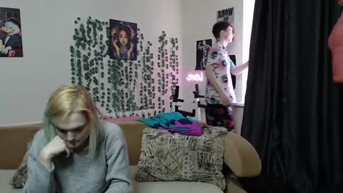 Snapshot of loyasteve chatting on 02.07.25 VECTORSTEVEPVT IS OPEN online show from 02.07.25