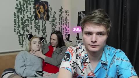 Snapshot of loyasteve chatting on 02.12.25 VECTORSTEVEPVT IS OPEN online show from 02.12.25