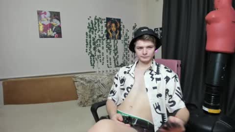 Snapshot of loyasteve chatting on 02.15.25 VECTORSTEVEPVT IS OPEN online show from 02.15.25