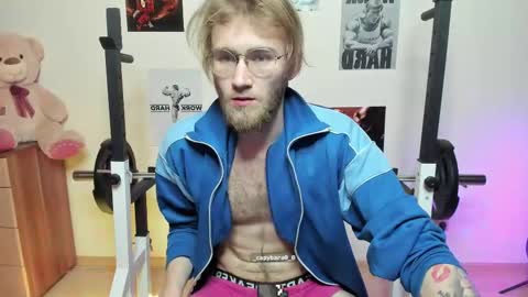 Snapshot of loyasteve chatting on 03.11.25 VECTORSTEVEPVT IS OPEN online show from 03.11.25