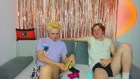 Snapshot of loyasteve chatting on 10.29.25 VECTORSTEVEPVT IS OPEN online show from 10.29.25