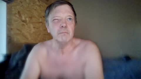 Snapshot of lu485947452685193669 chatting on 07.04.26 lu485947452685193669 online show from 07.04.26