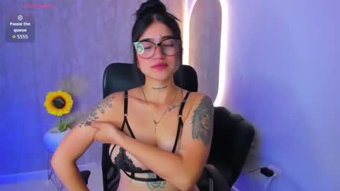 Snapshot of luanabonasx chatting on 09.27.25 Luana online show from 09.27.25