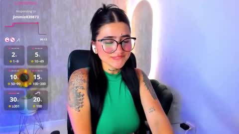 Snapshot of luanabonasx chatting on 11.13.25 Luana online show from 11.13.25