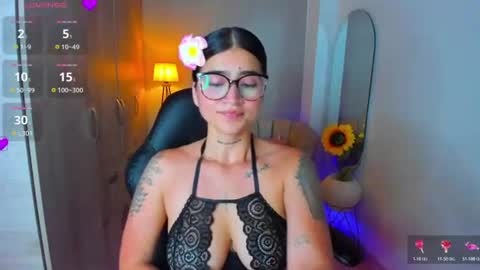 Snapshot of luanabonasx chatting on 07.16.26 Luana online show from 07.16.26