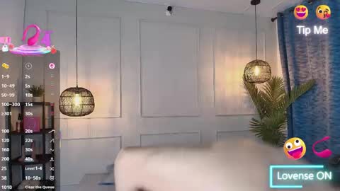 lUAN online show from 04.05.26