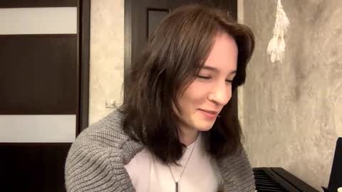 luannmaixner online show from 12.04.25