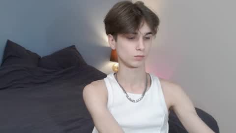 lucacharm online show from 02.12.25