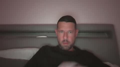 Come Chill With Me  online show from 01.18.25