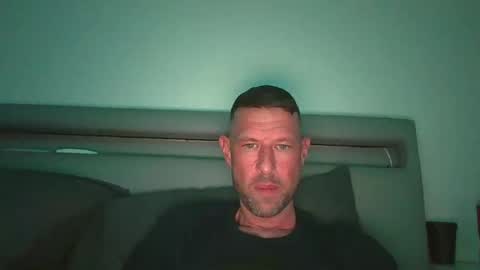 Come Chill With Me  online show from 02.01.25