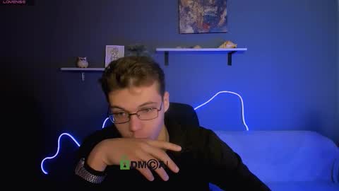 lucas_long_ online show from 10.13.25