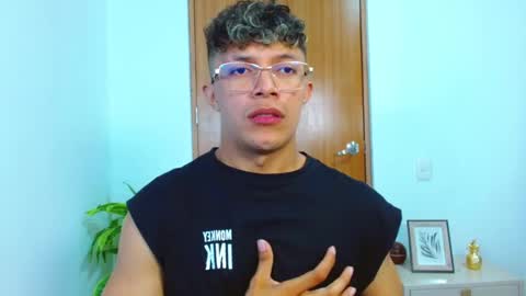 Lucas Luxx online show from 02.25.26