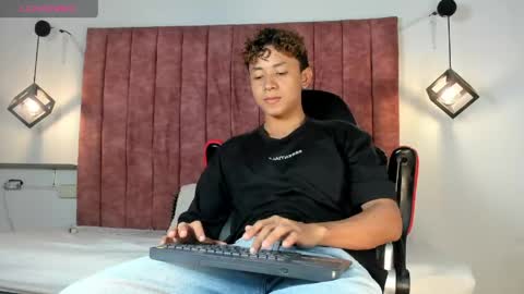 lucas_tease online show from 04.16.26