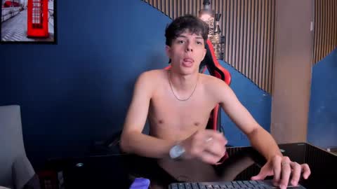 Snapshot of lucasopry chatting on 04.09.26 Lucasopry online show from 04.09.26