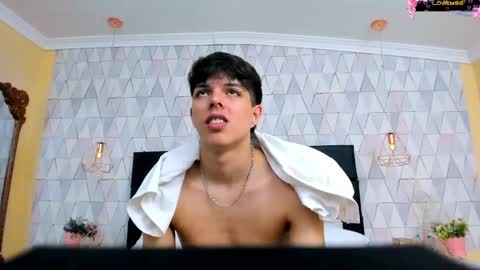 Snapshot of lucasopry chatting on 04.11.26 Lucasopry online show from 04.11.26