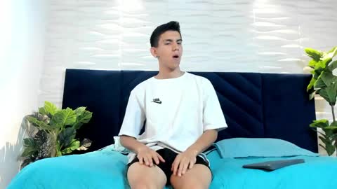 Lucca Moreti online show from 04.14.26