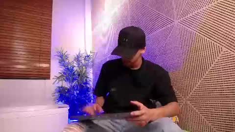 Lucca Moreti online show from 07.07.26