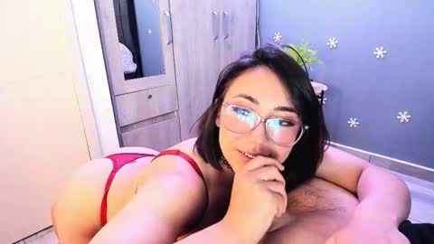 Snapshot of luci_fer15 chatting on 02.22.25 Luci y Fer online show from 02.22.25