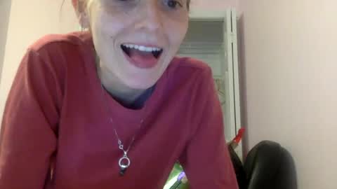 Luci Layne online show from 07.02.26