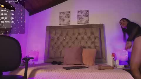 Lucia online show from 11.24.25