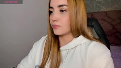 lucia star  online show from 12.09.24