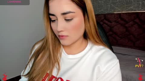 lucia star  online show from 01.11.25