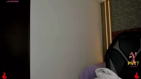 lucia star  online show from 02.04.25