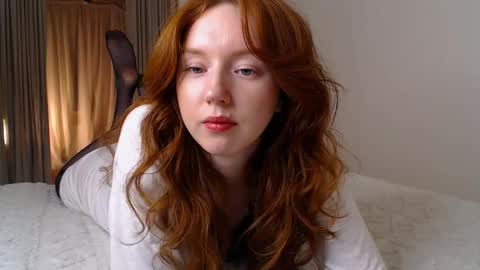 Snapshot of luciacoy chatting on 02.23.25 Lucia online show from 02.23.25