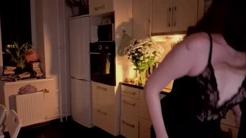 Lucia online show from 10.25.25