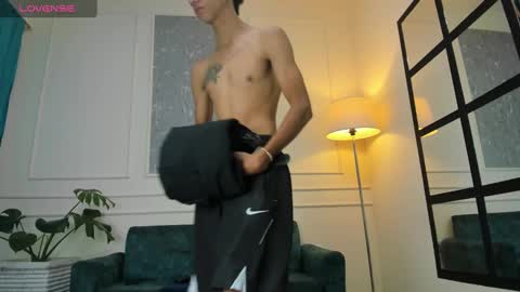 Snapshot of lucian_davi chatting on 12.28.24 Pirulo online show from 12.28.24