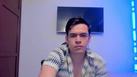 Snapshot of lucian_gomez chatting on 10.16.25 Lucian Gomez online show from 10.16.25