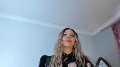 Snapshot of luciana_evaans chatting on 02.27.26 Luciana Evans online show from 02.27.26