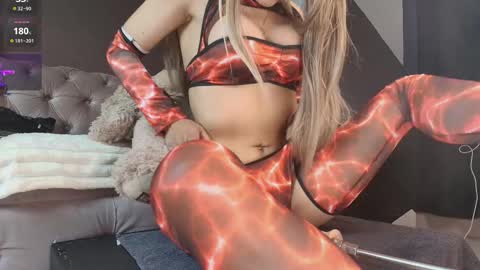 luciana_hunters online show from 11.14.25