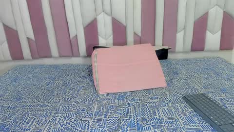 instagram luciana417  online show from 01.16.25