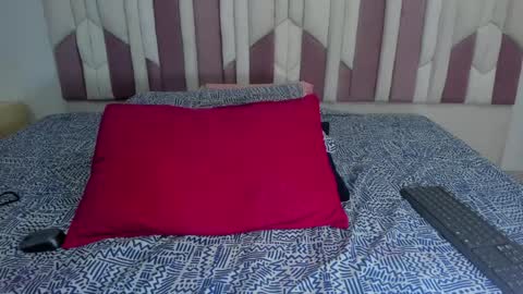 instagram luciana417  online show from 01.28.25